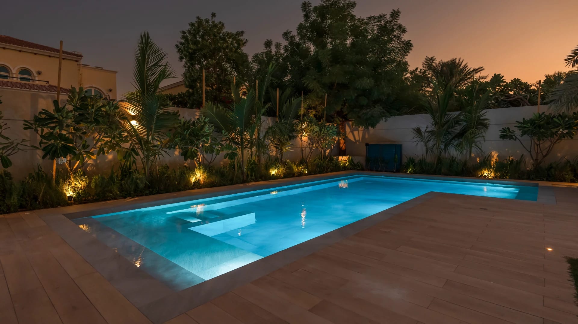 Jumeirah Park - Landscape - Andalusian Sanctuary