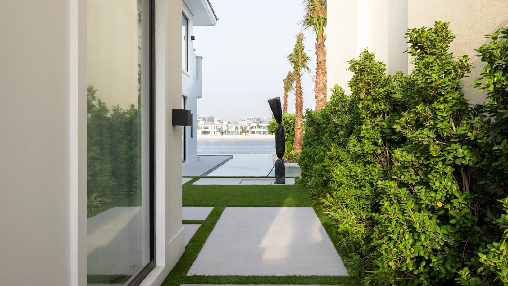 Palm Jumeirah - Landscape - Andalusian Sanctuary