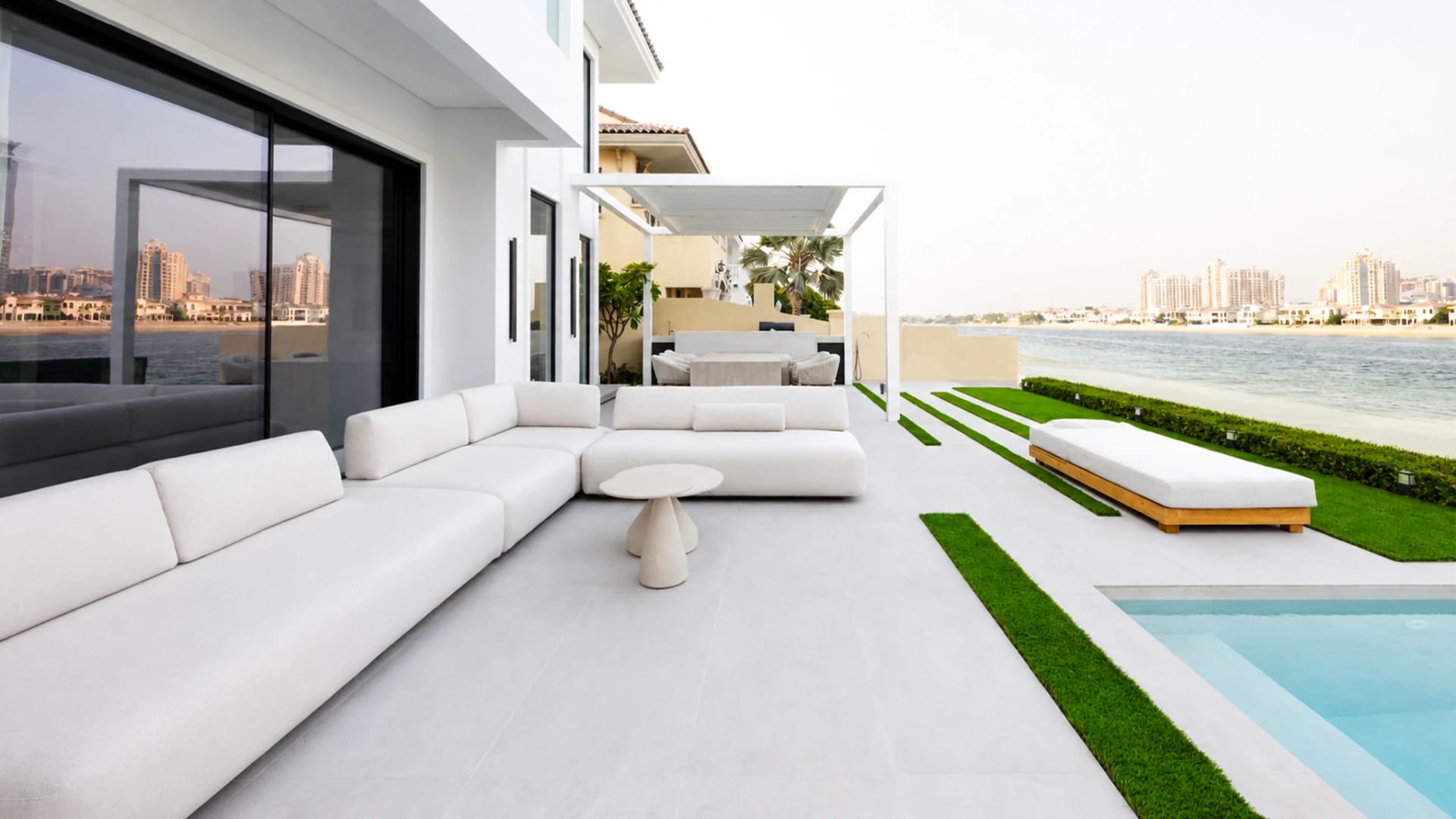 Palm Jumeirah - Landscape - Andalusian Sanctuary