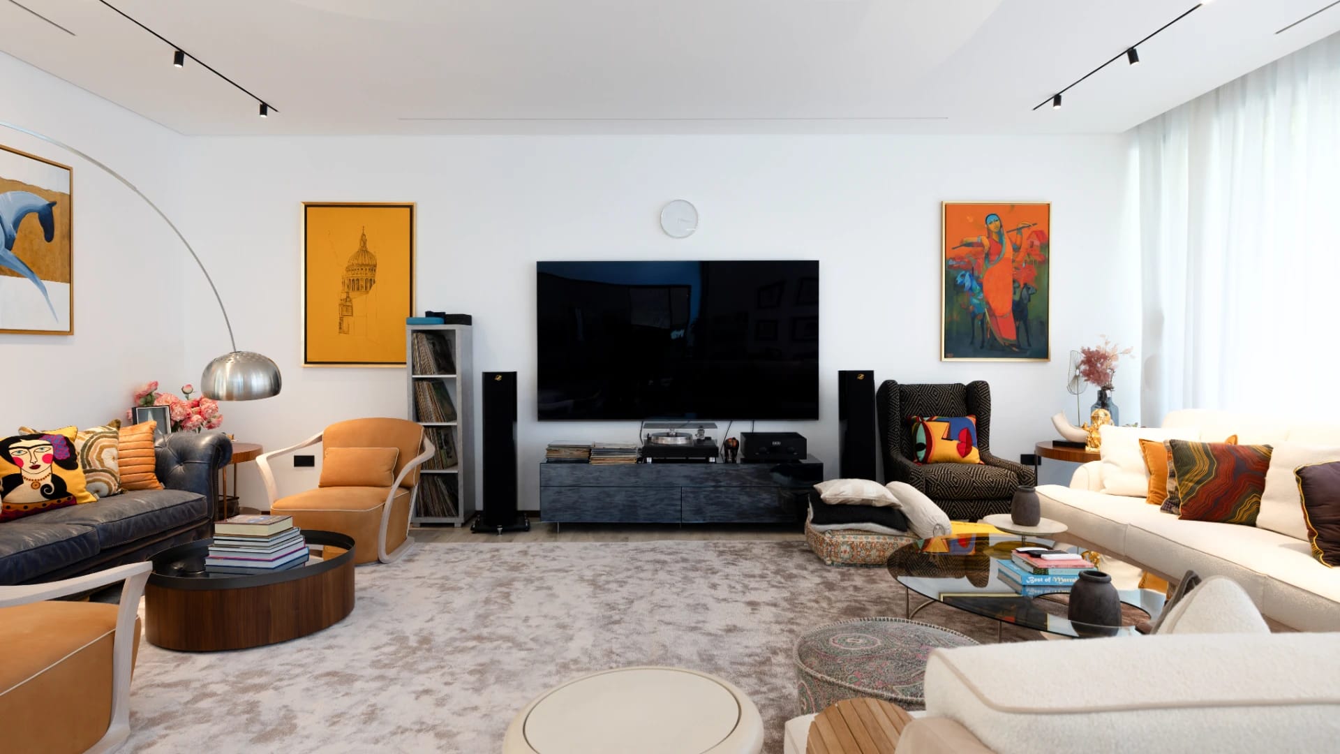 Al Barrari - Interior - Earth & Elegance