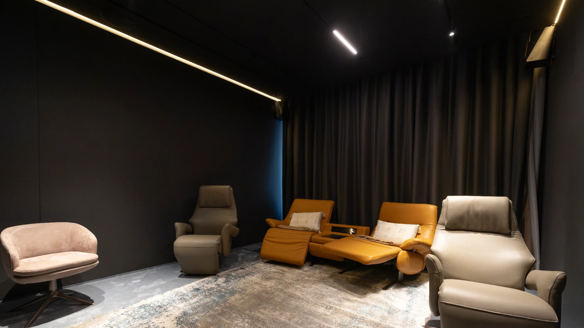 Al Barrari - Interior - Earth & Elegance