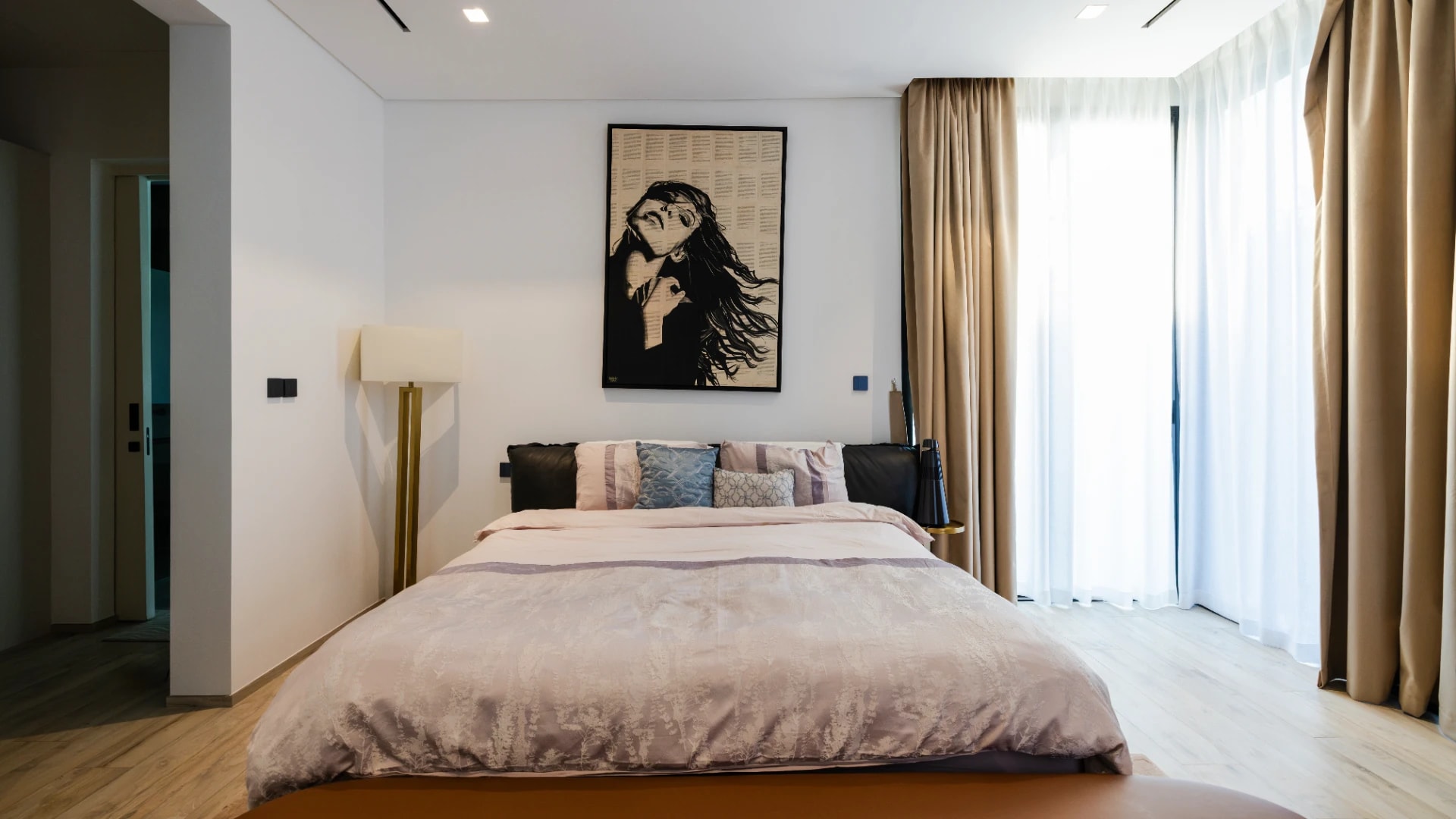 Al Barrari - Interior - Earth & Elegance