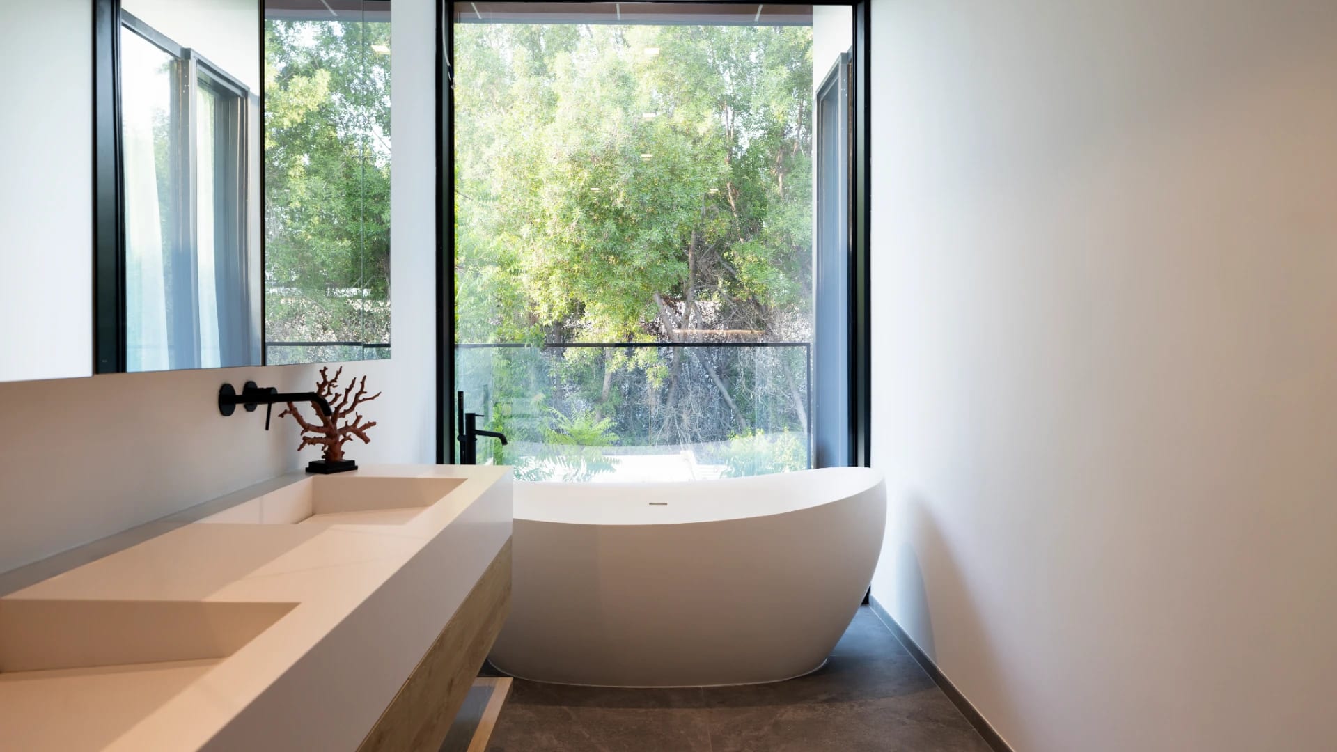 Al Barrari - Interior - Earth & Elegance