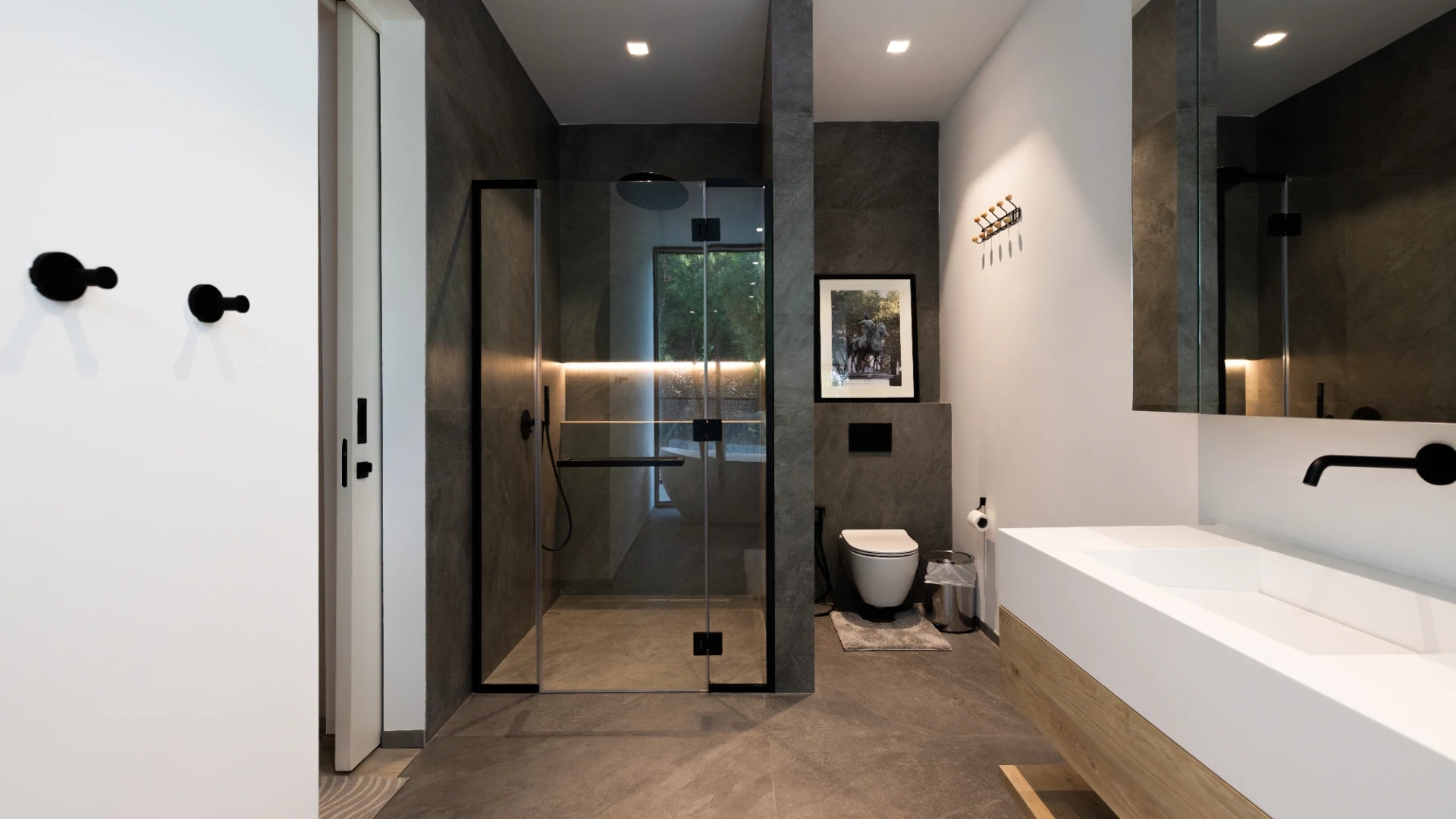 Al Barrari - Interior - Earth & Elegance