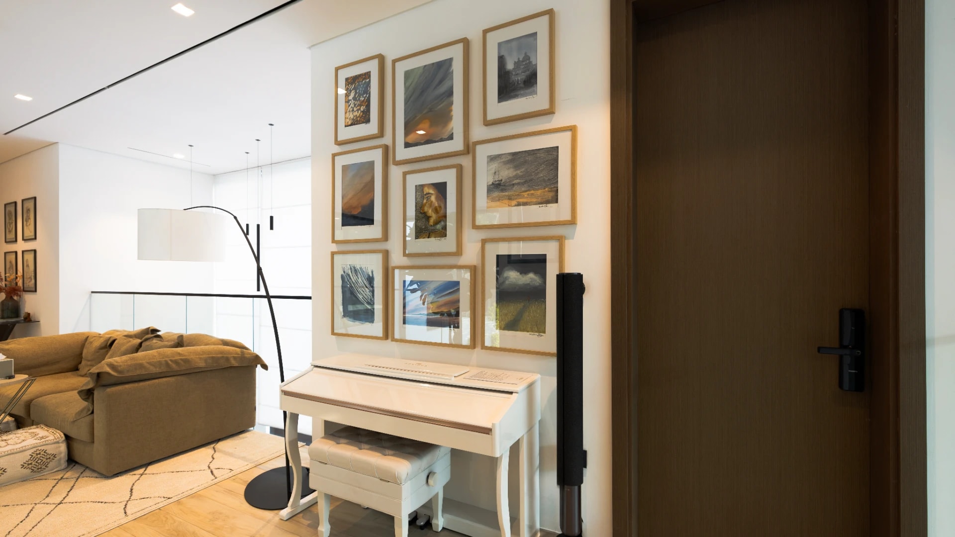 Al Barrari - Interior - Earth & Elegance