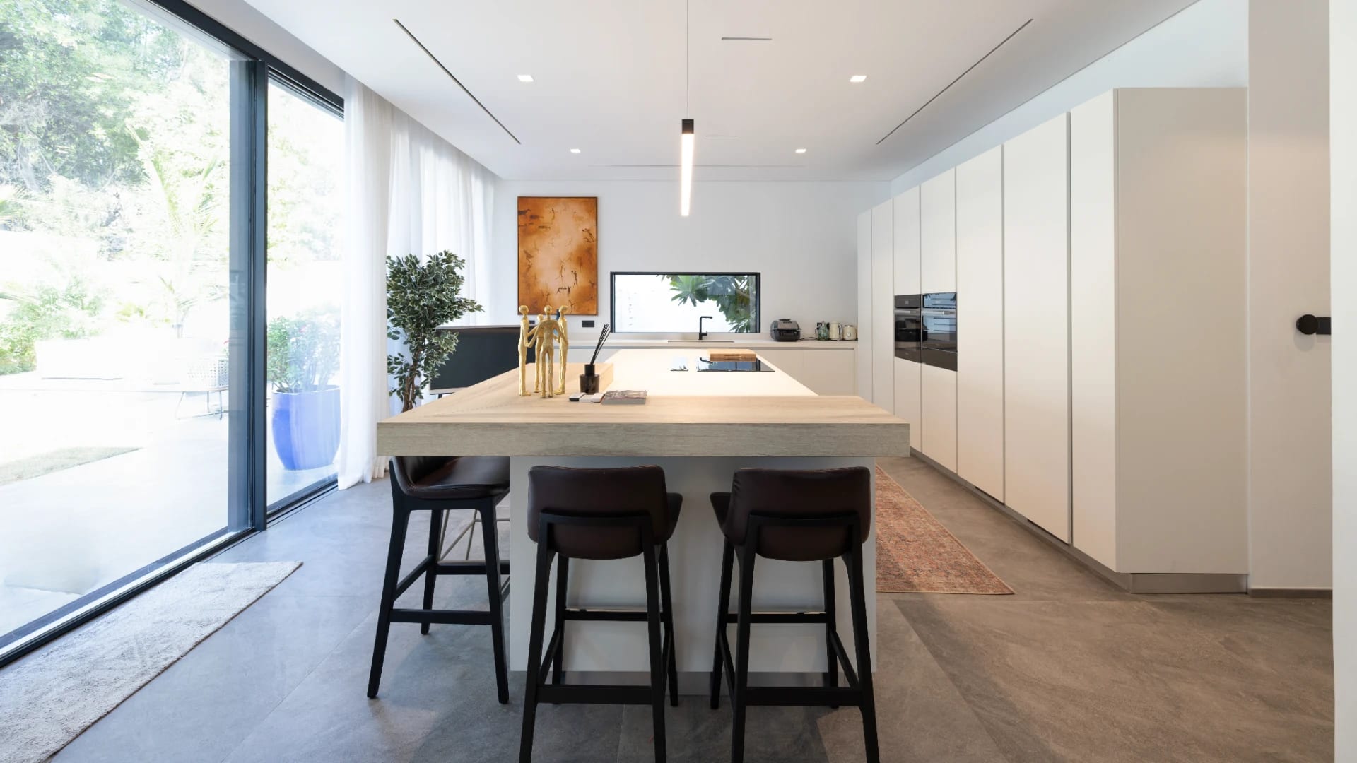 Al Barrari - Interior - Earth & Elegance