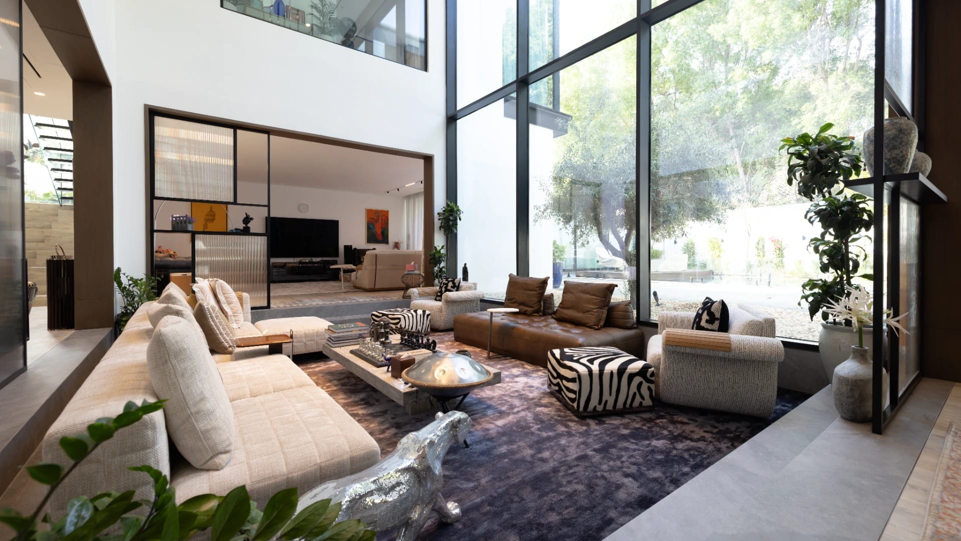 Al Barrari - Interior - Earth & Elegance