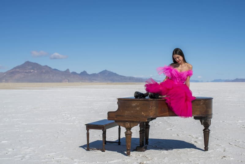 Olivia Rodrigo Desert Piano Performance