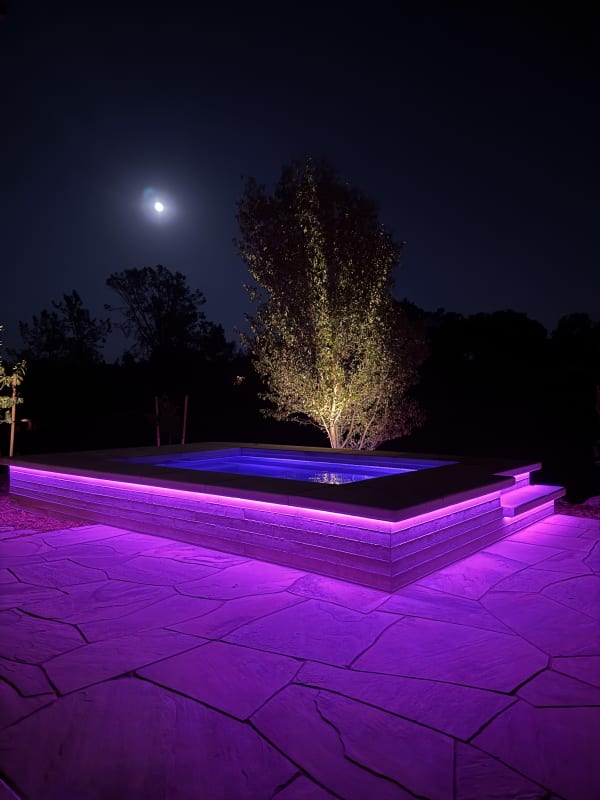 Wright – spa with purple LED lighting under moonlight