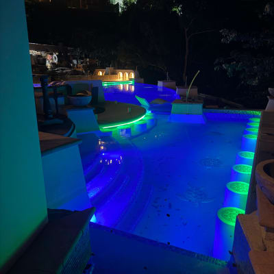 Pool detail