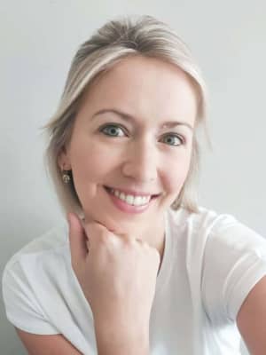 Kinderyogadocent Marijke Houben