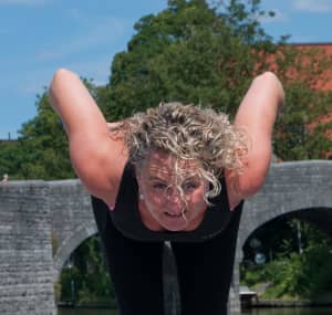 Kinderyogadocent Regine Basyn