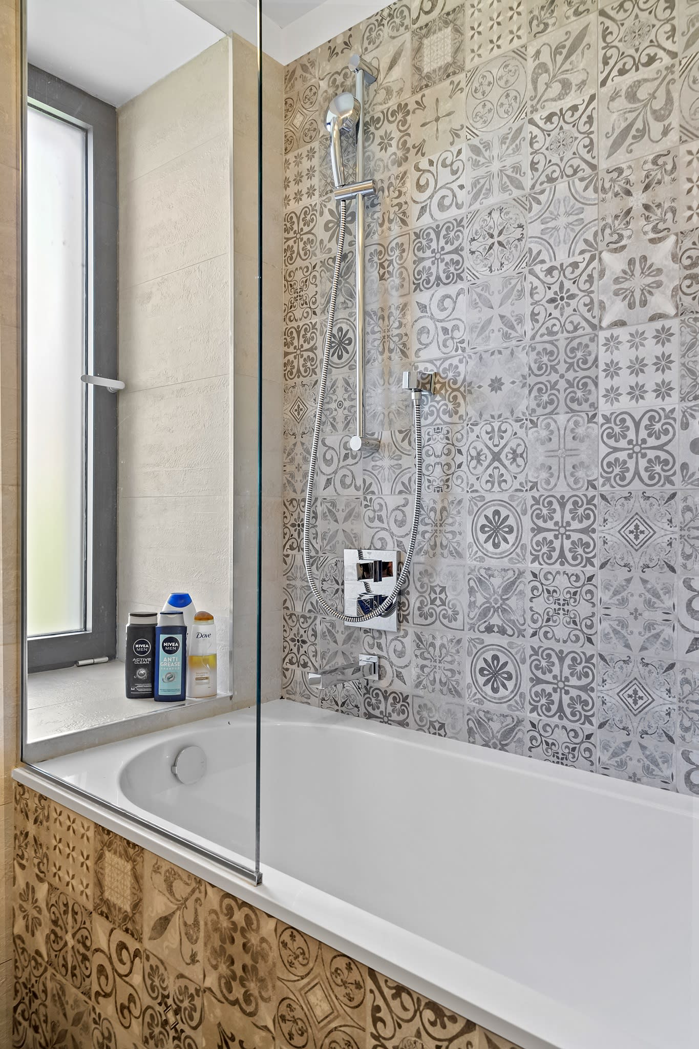 Presentation location