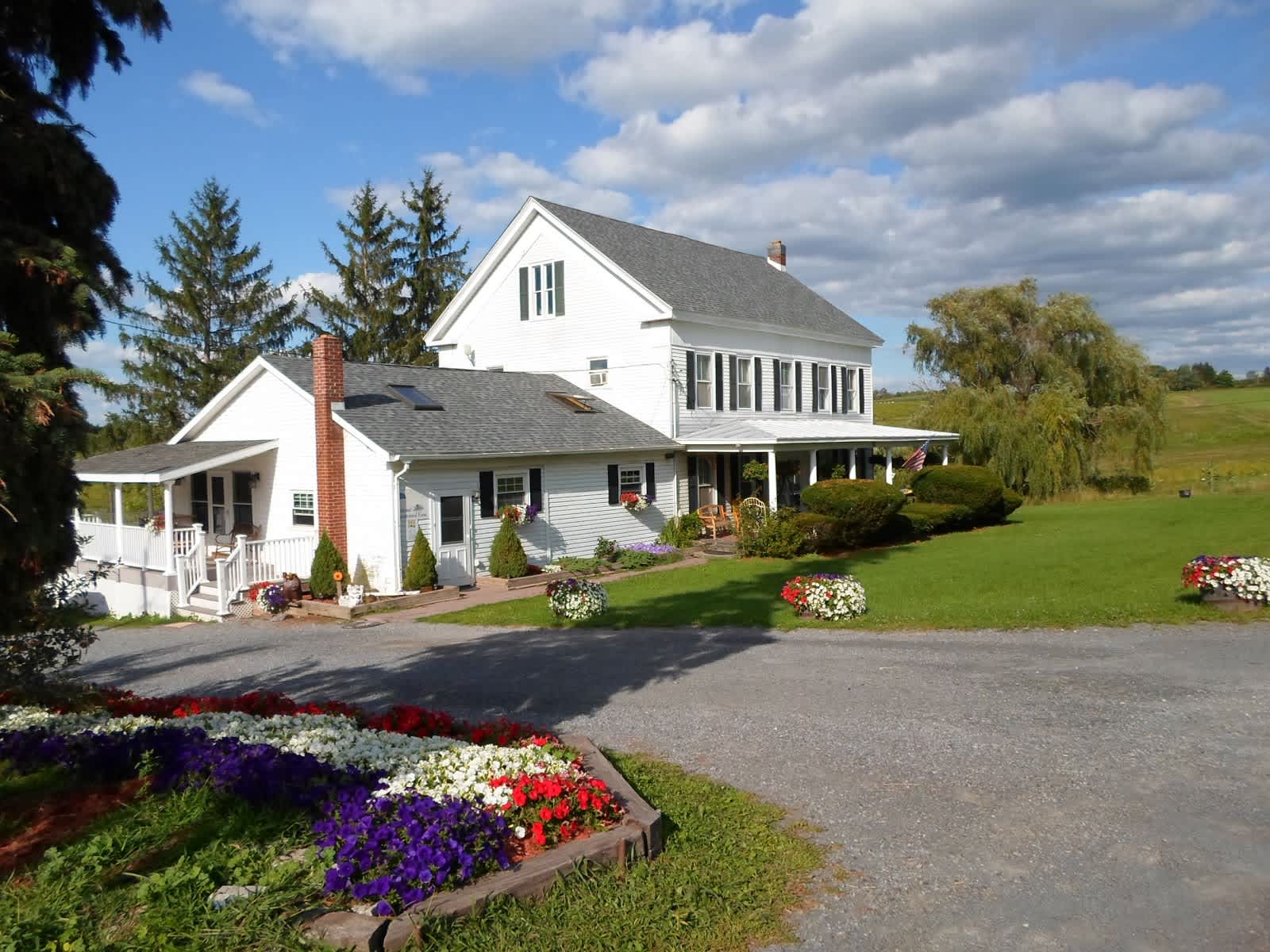 Hull-O Farms Farm Stay — image 1
