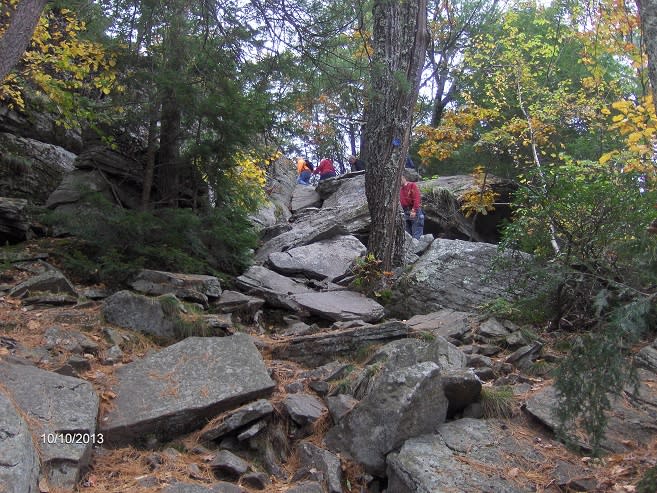 Escarpment Trail at North-South Lake — image 1