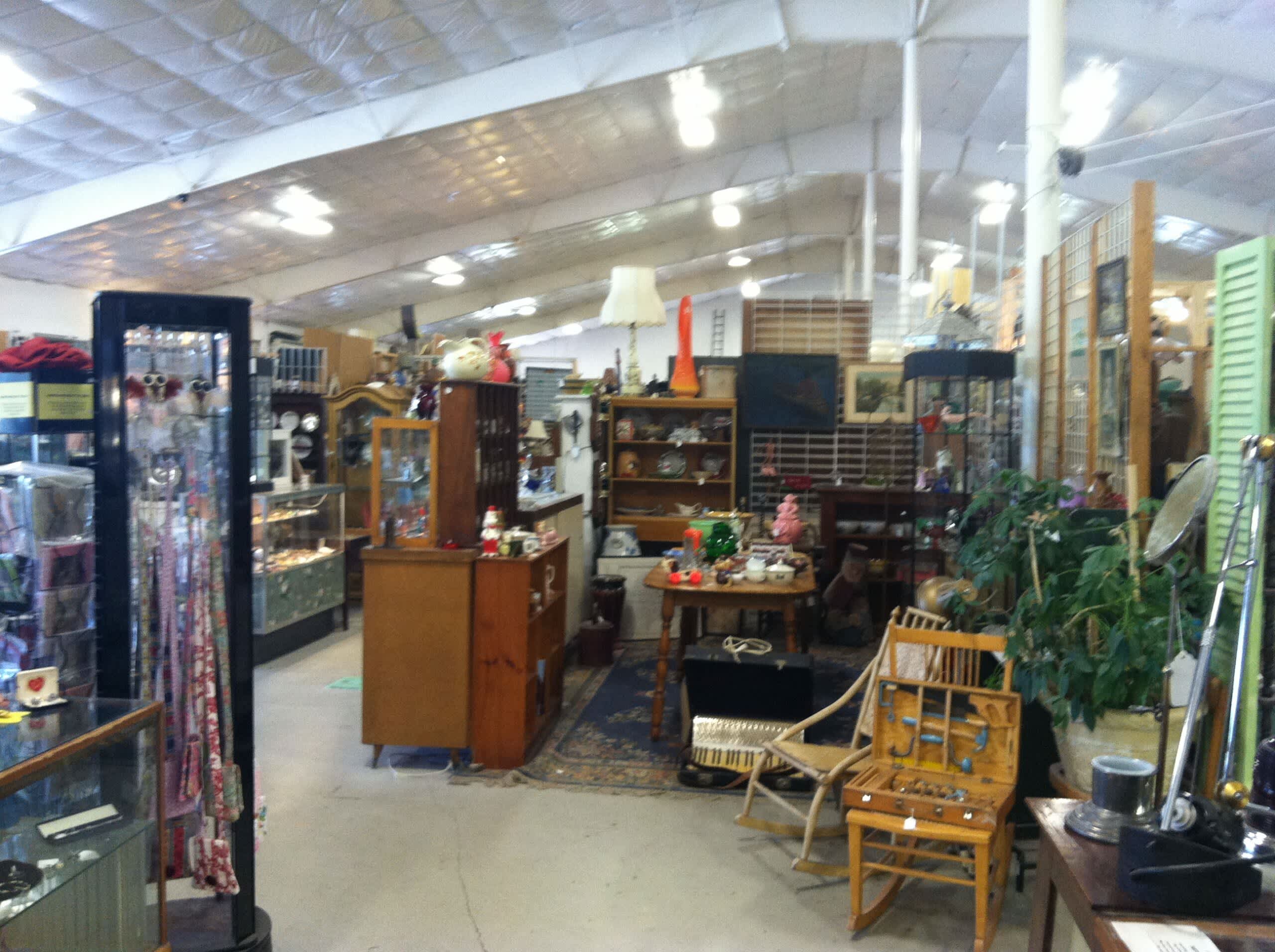 Coxsackie Antique Center