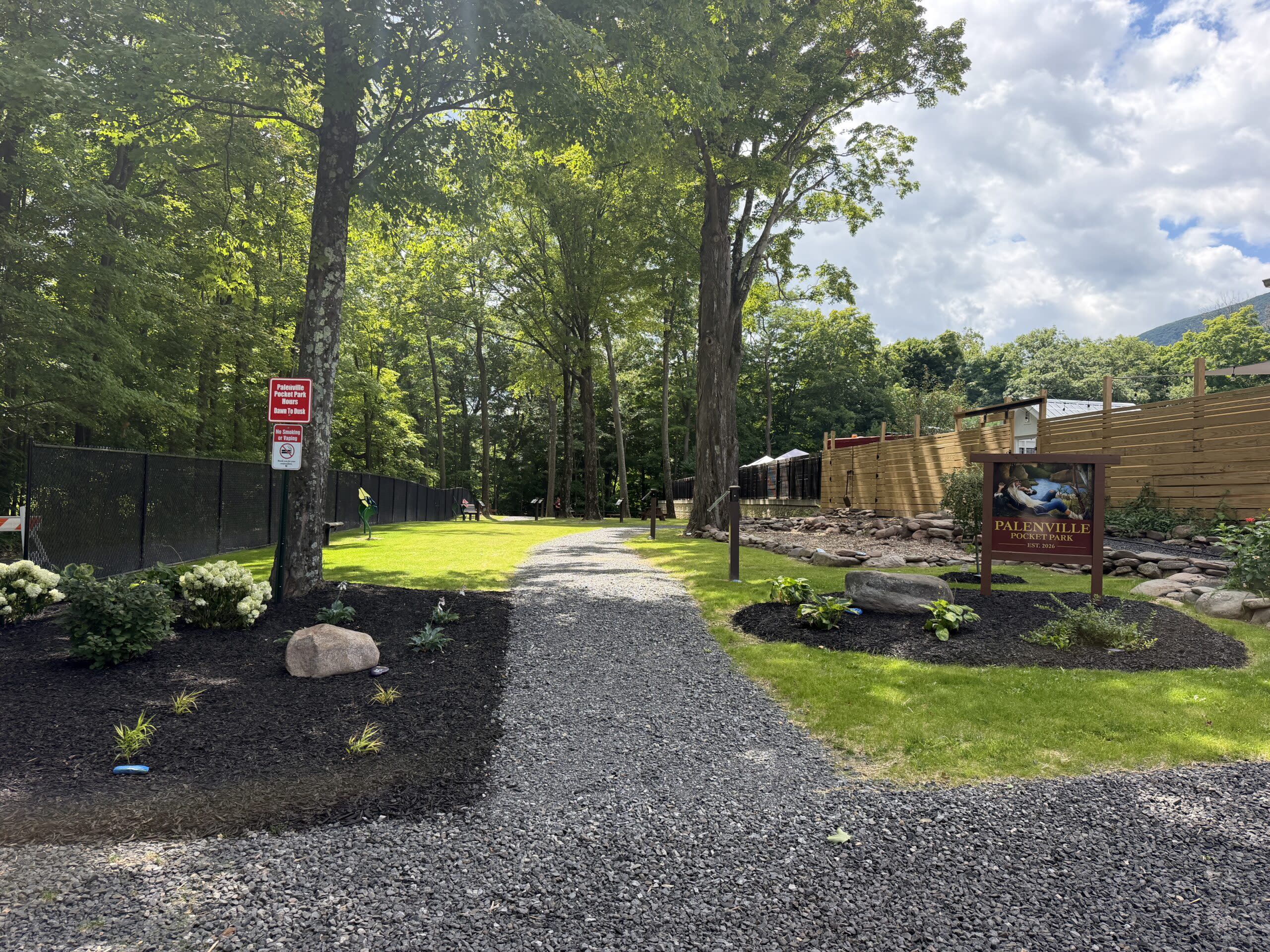 Palenville Pocket Park family friendly park close to area attractions and circle W market a great lunch spot.