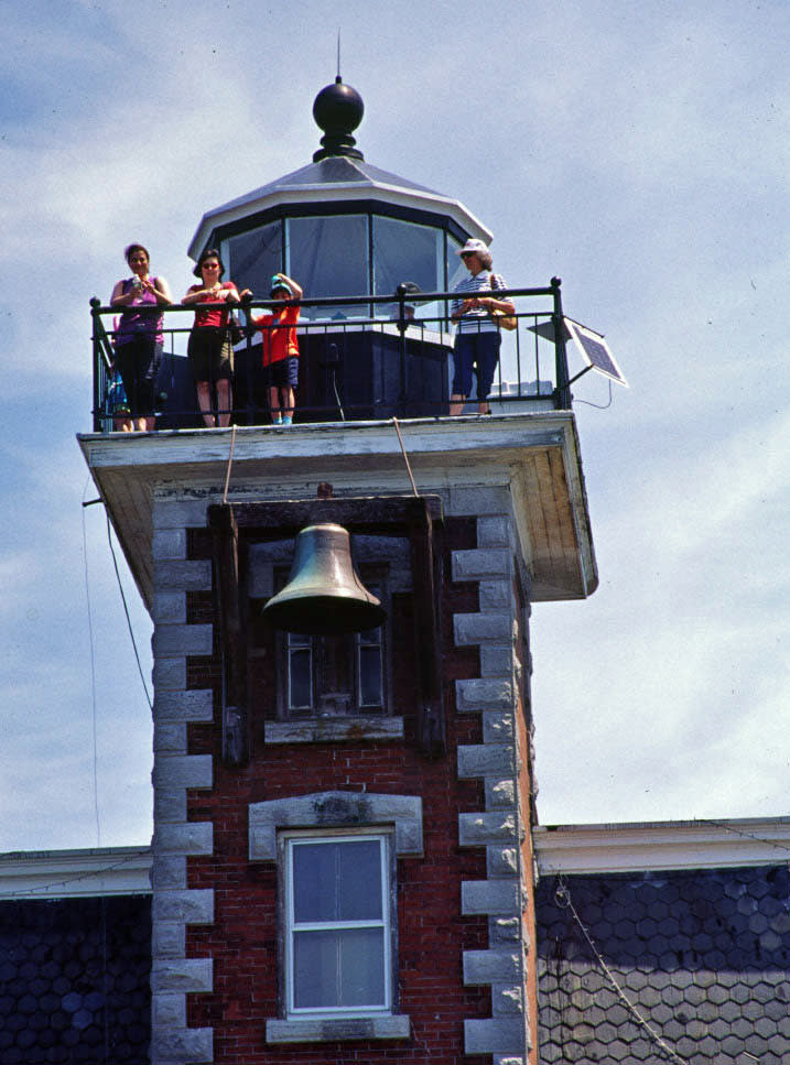 Hudson-Athens Lighthouse to Ring Historic Fog Bell in Commemoration of September 11 for 77 minutes!
