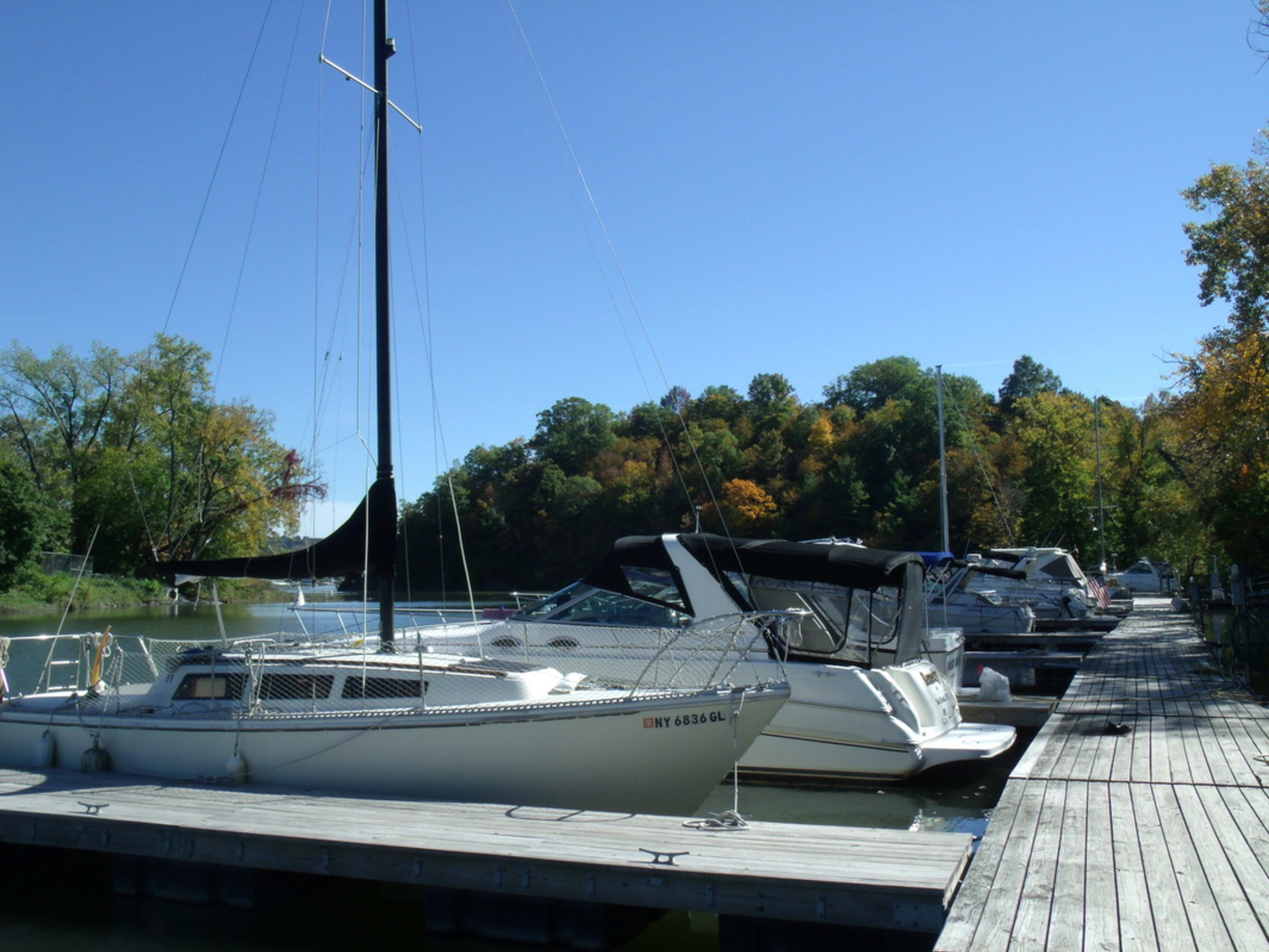 Hop O'Nose Marina