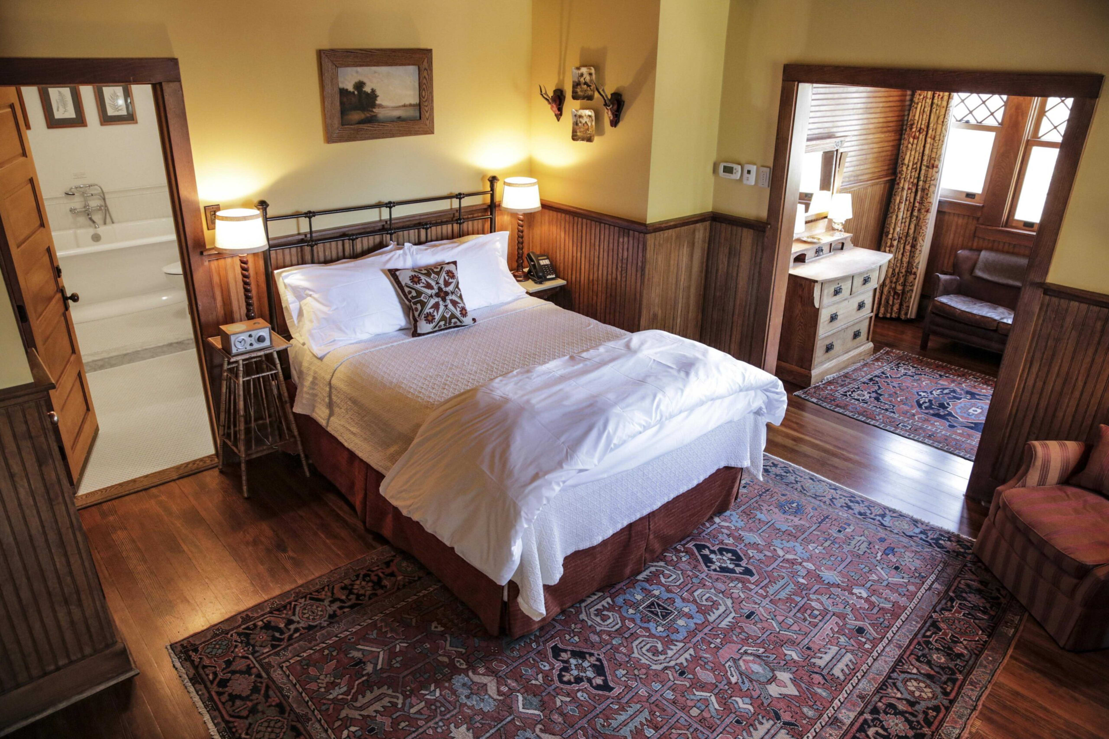 Deer Mountain Inn — image 2
