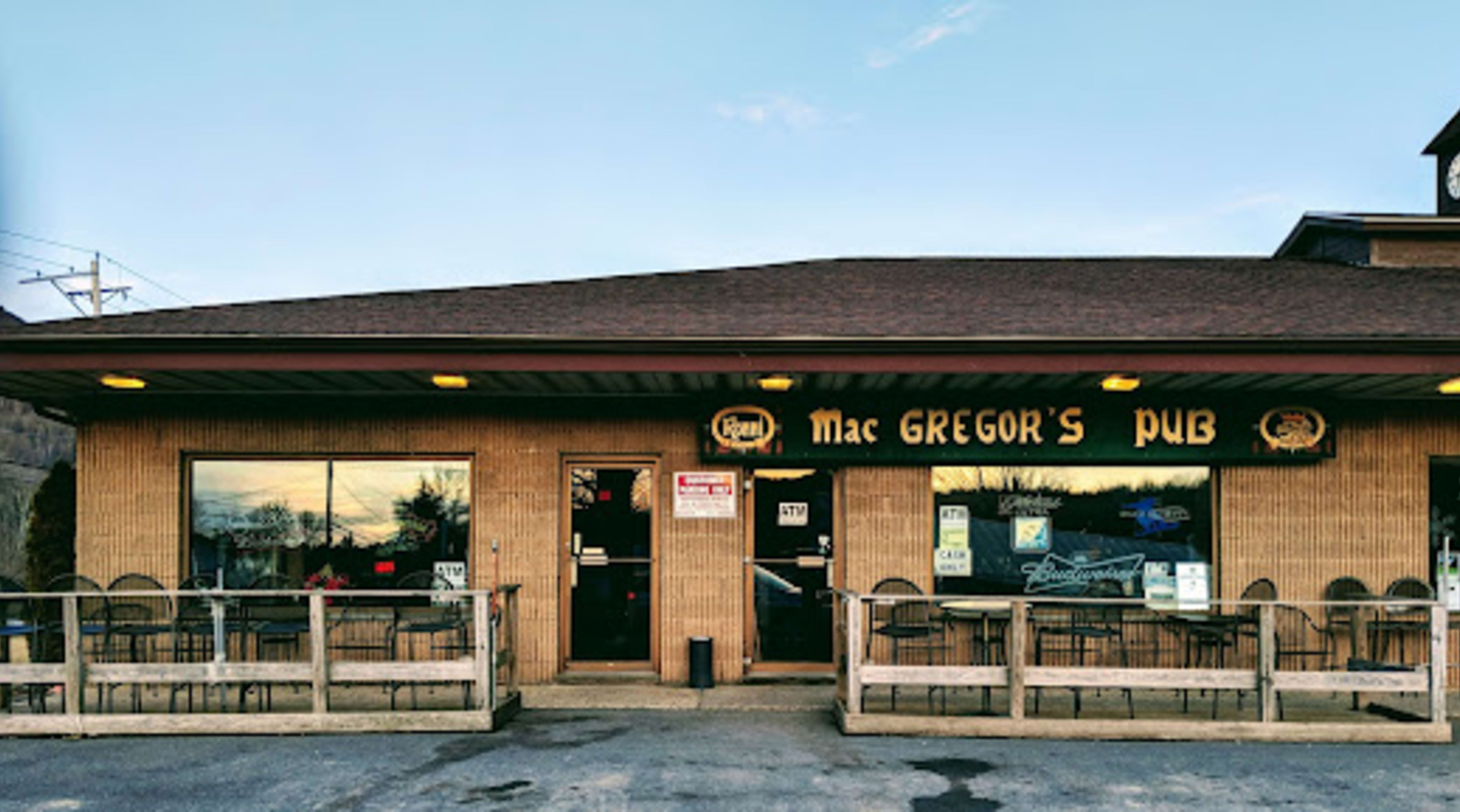 Ronni MacGregor’s Pub