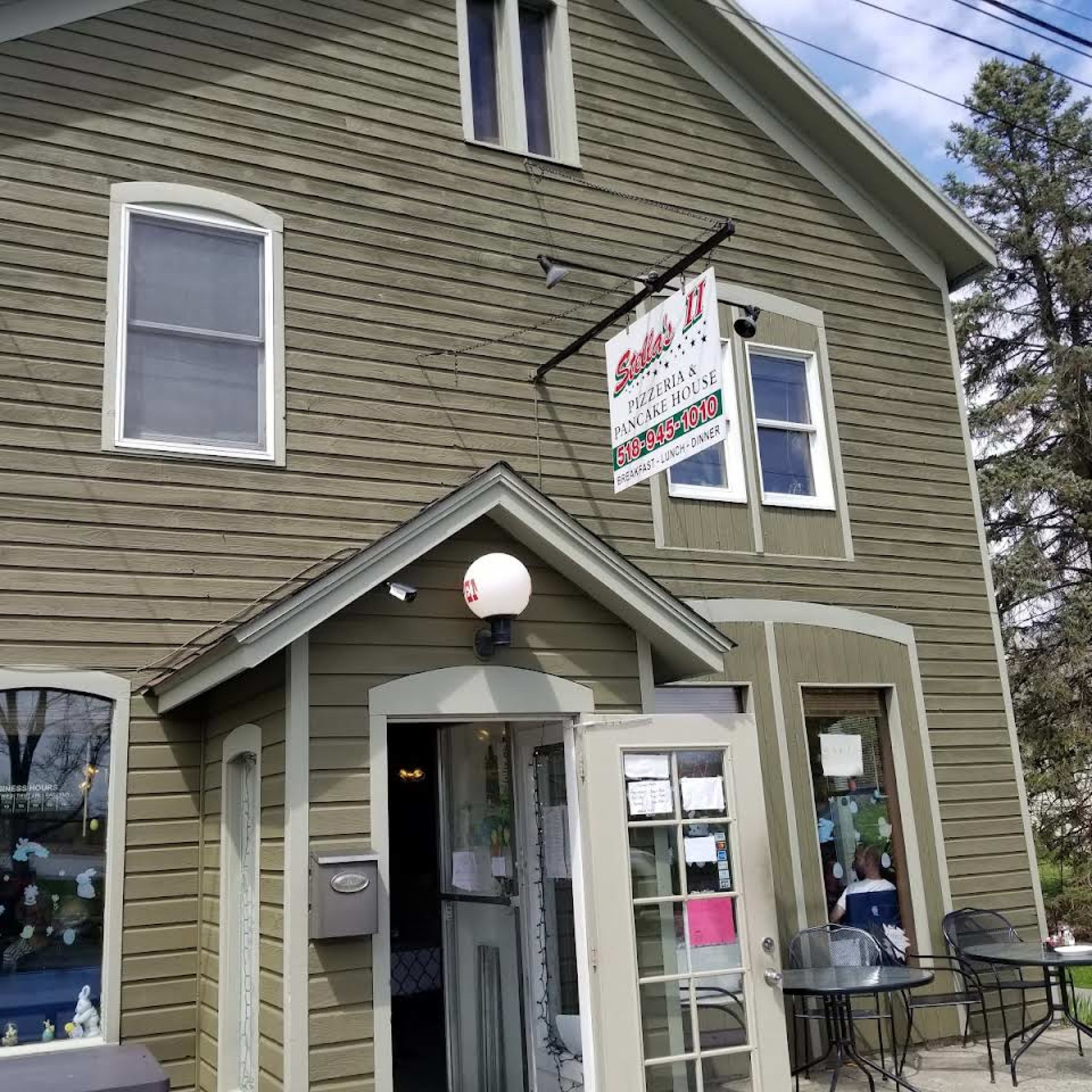 Stella’s Pizzeria II — image 1