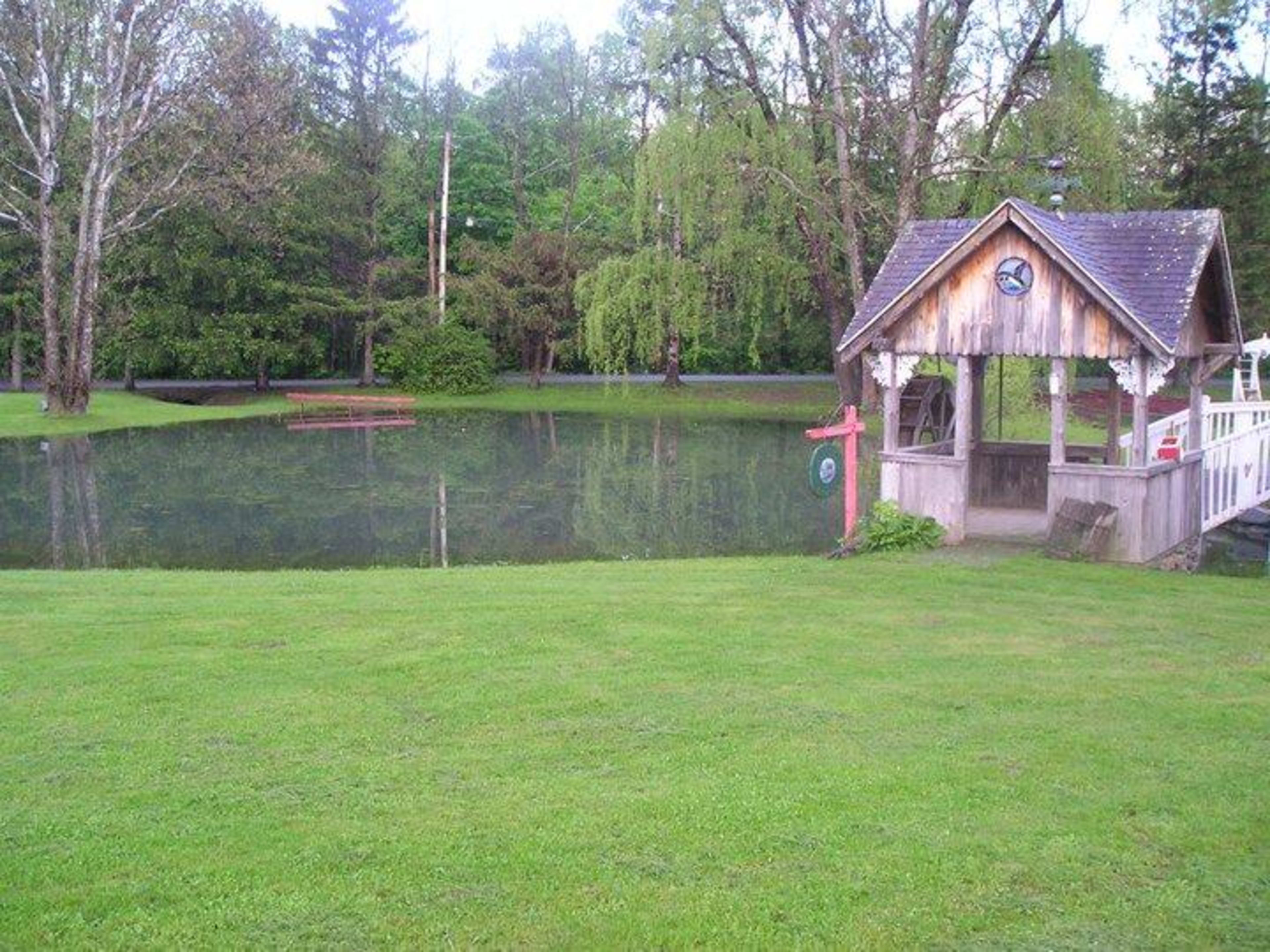 Blackthorne Resort — image 2