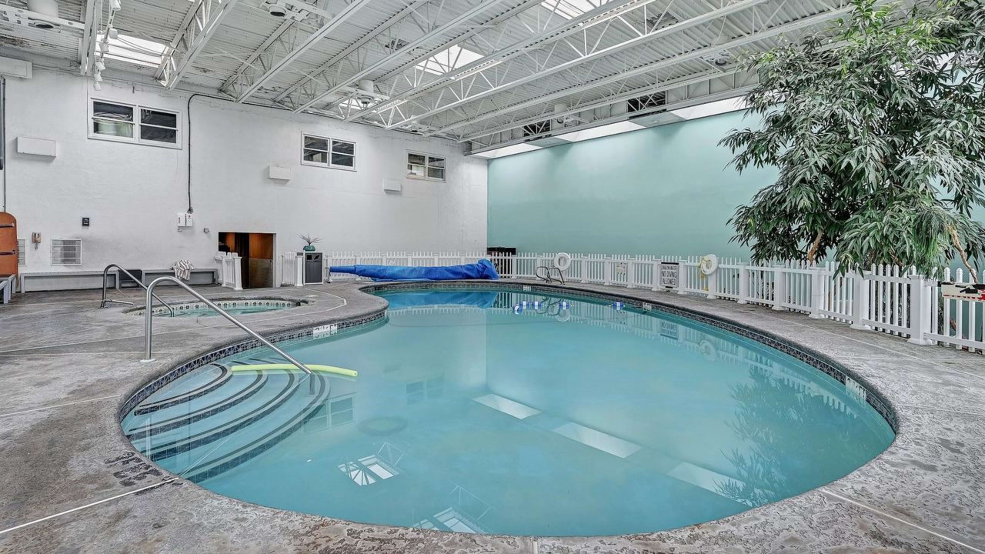 Melour Resort — image 2