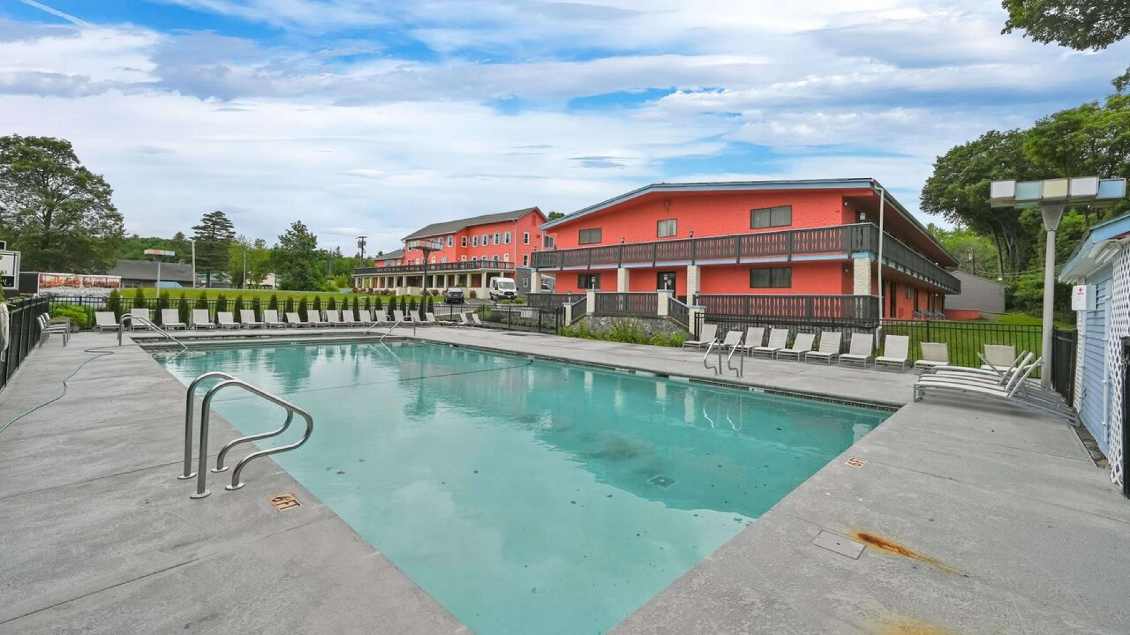 Melour Resort