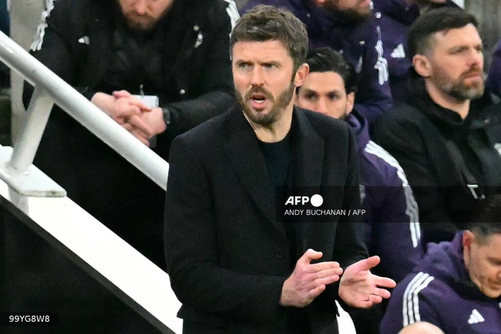 Carrick Reveals Regular Talks With Ferguson, Solskjaer Amid Manchester United's Poor Form