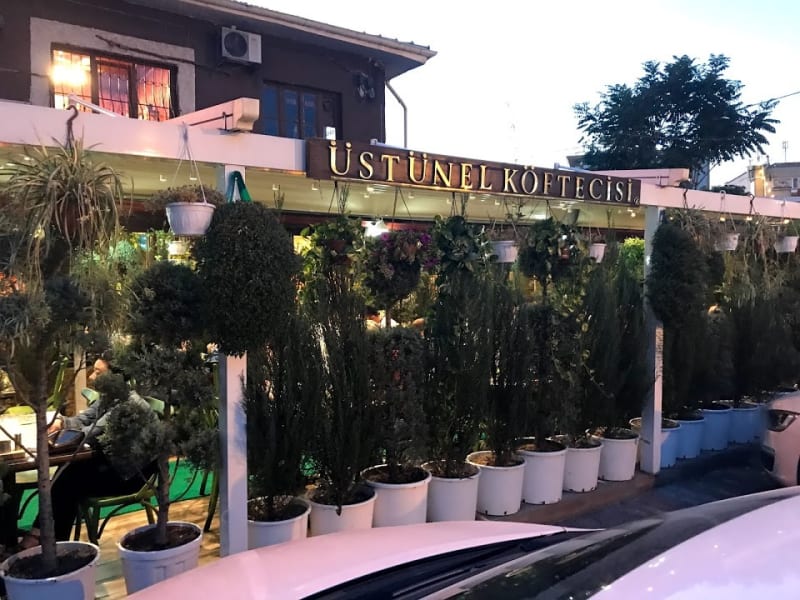 Üstünel Köftecisi
