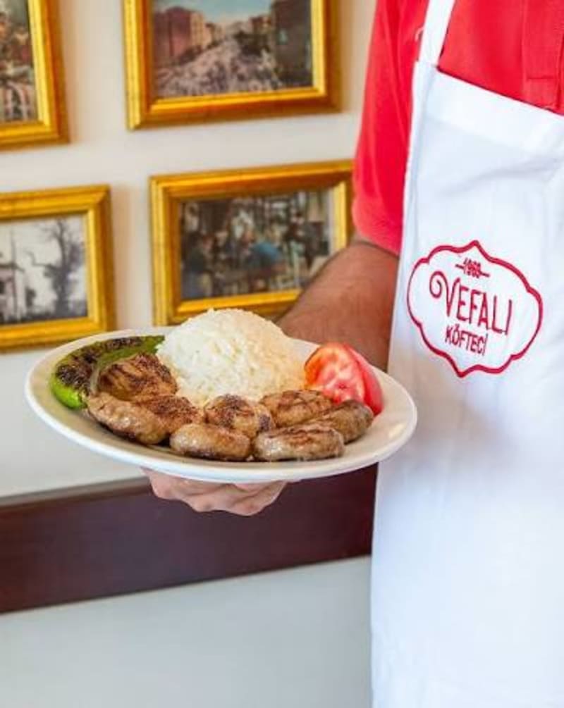 Vefali Köfteci Bursa Özlüce yemek fotoğrafı