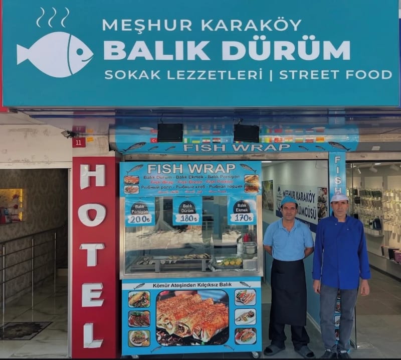 Meşhur Aksaray Balık Dürümcüsü Ahmet Usta