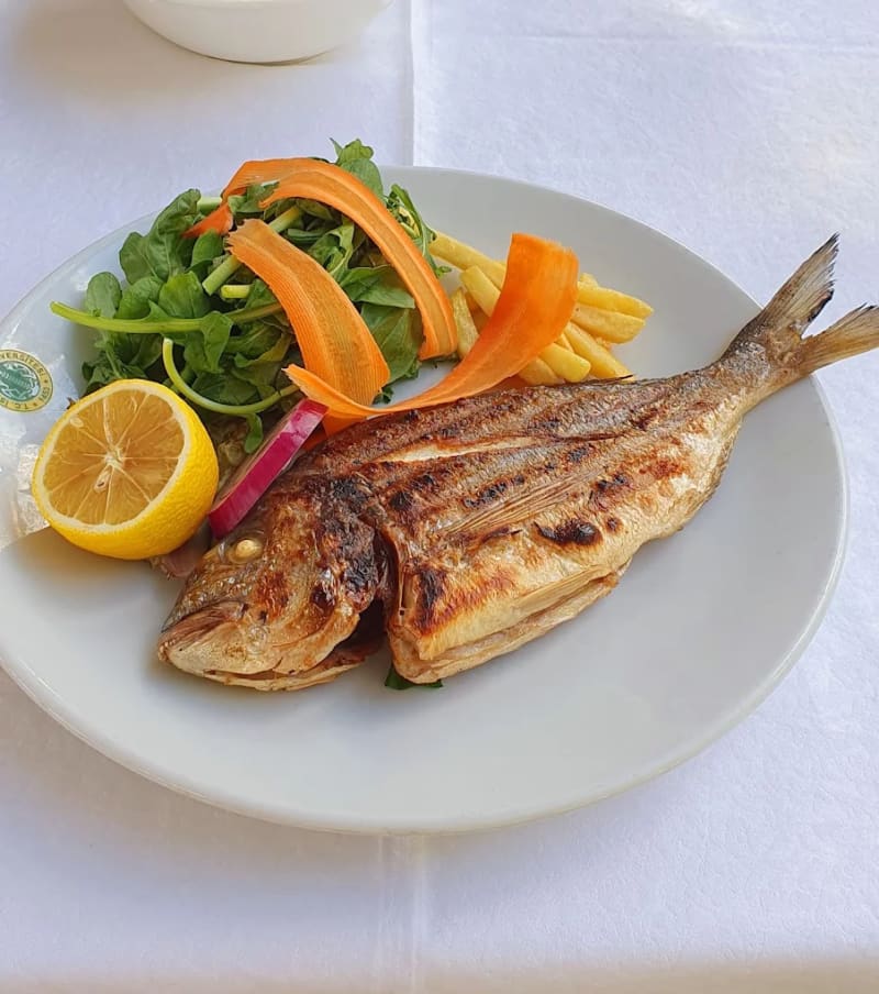 İstanbul Üniversitesi Sosyal Tesisleri Baltalimanı yemek fotoğrafı