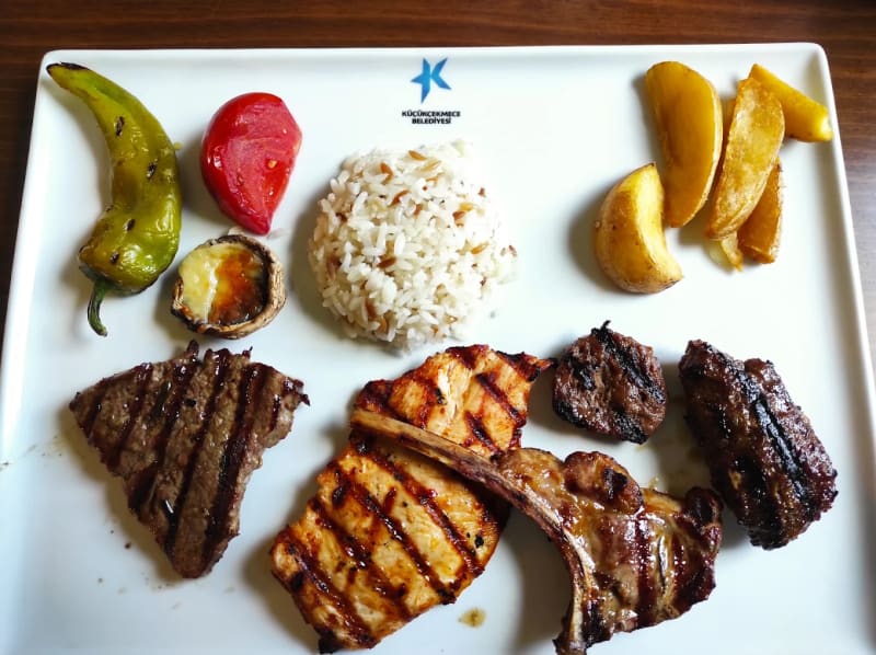 Küçükçekmece Belediyesi Selçuklu Sosyal Tesisleri yemek fotoğrafı