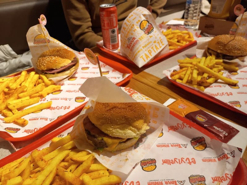 Burger Yiyelim yemek fotoğrafı