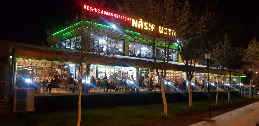 Nasır Usta Adana Kebapçısı