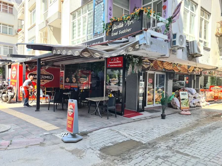 Kara Çizmeli Lahmacun