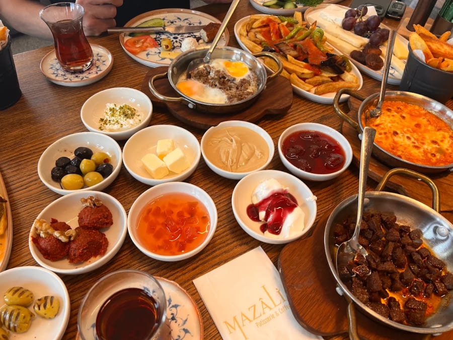 Mazâli Patisserie & Döner
