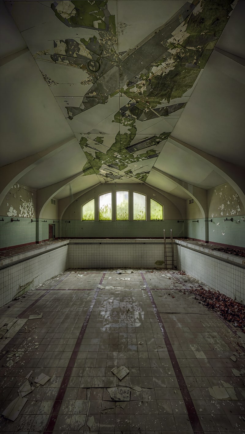 Indoor pool before transformation