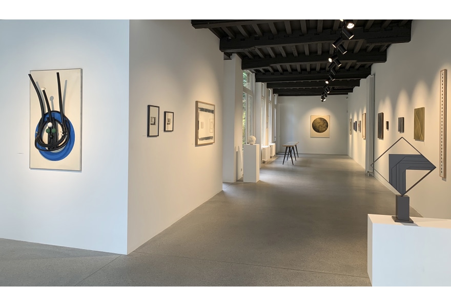 “Cercle et Carré”: Post-war and contemporary interpretations of the perfect circle and the imperfect square