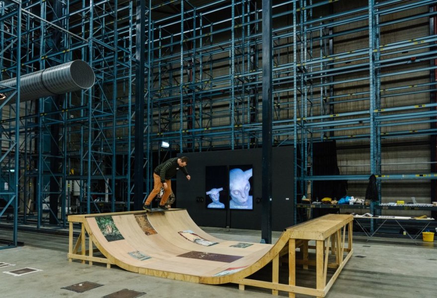 Prospects tentoonstelling – Mondriaan Fonds toont talent: te zien tijdens zomereditie Art Rotterdam verspreid over meerdere ruimtes op het terrein van de Van Nelle Fabriek