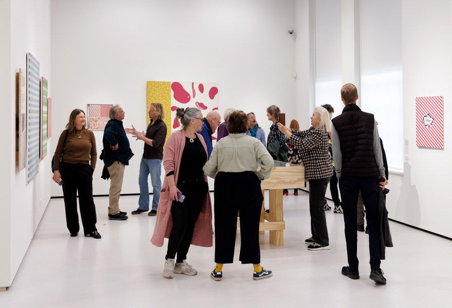 Ontdek in Stedelijk Museum Schiedam hoe Daan van Golden de grenzen van originaliteit oprekte