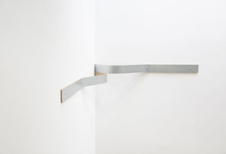 The weight of a fold: Lesley Foxcroft in Slewe Gallery