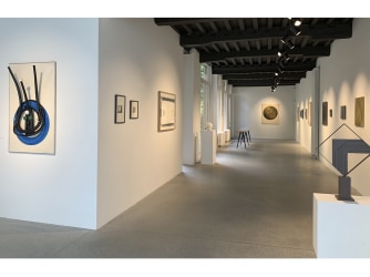 “Cercle et Carré”: Post-war and contemporary interpretations of the perfect circle and the imperfect square