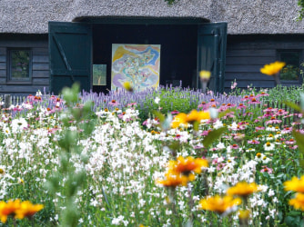 Singer Laren toont het bloeiende universum van Marc Mulders