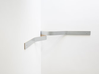 The weight of a fold: Lesley Foxcroft in Slewe Gallery