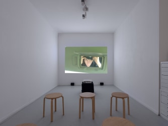 Emmeline de Mooij: a female body that takes up space