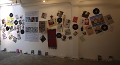 Georges Adéagbo, Wall and Sculptures on the floor