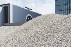 Lara Almarcegui, Gravel